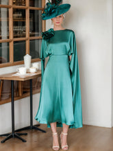 A-Line/Princess Boat Neck Mother of the Bride Dresses Floral Dress with Cape Sleeves and a Floral Detail